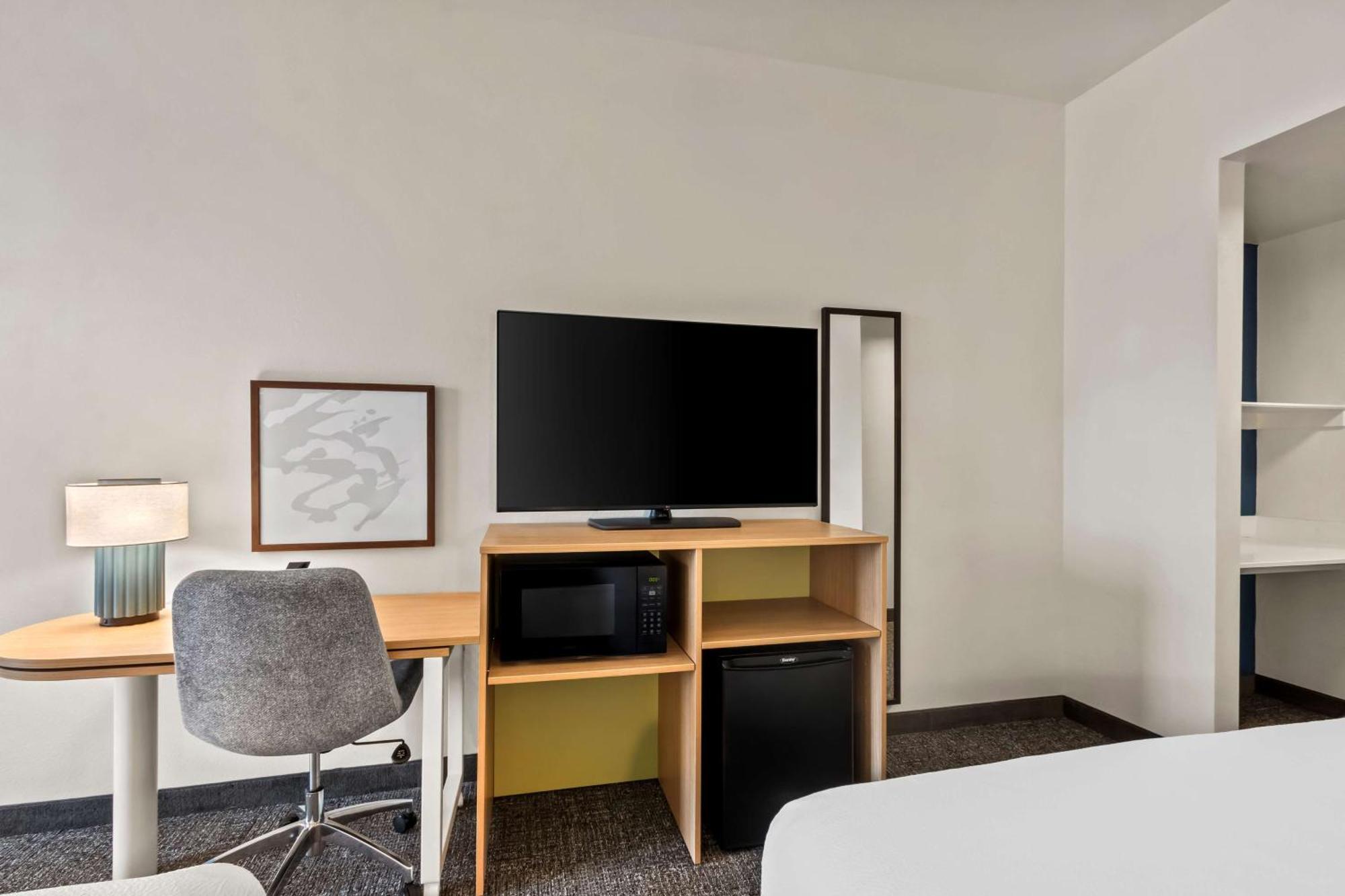 Spark By Hilton Phoenix East Меса Экстерьер фото